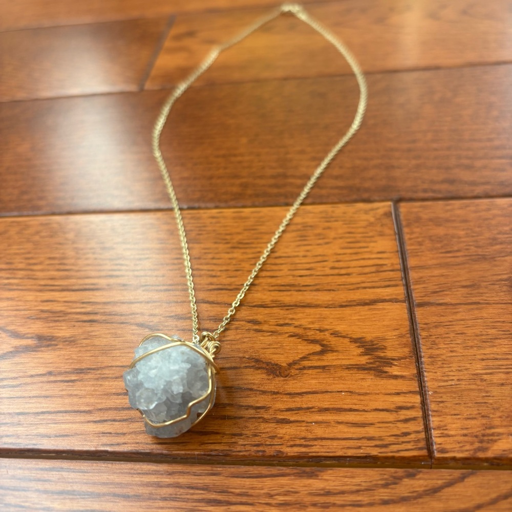 Delicate Gold Tone Necklace with Wire Wrapped Crystal Pendant - Picture 4 of 6